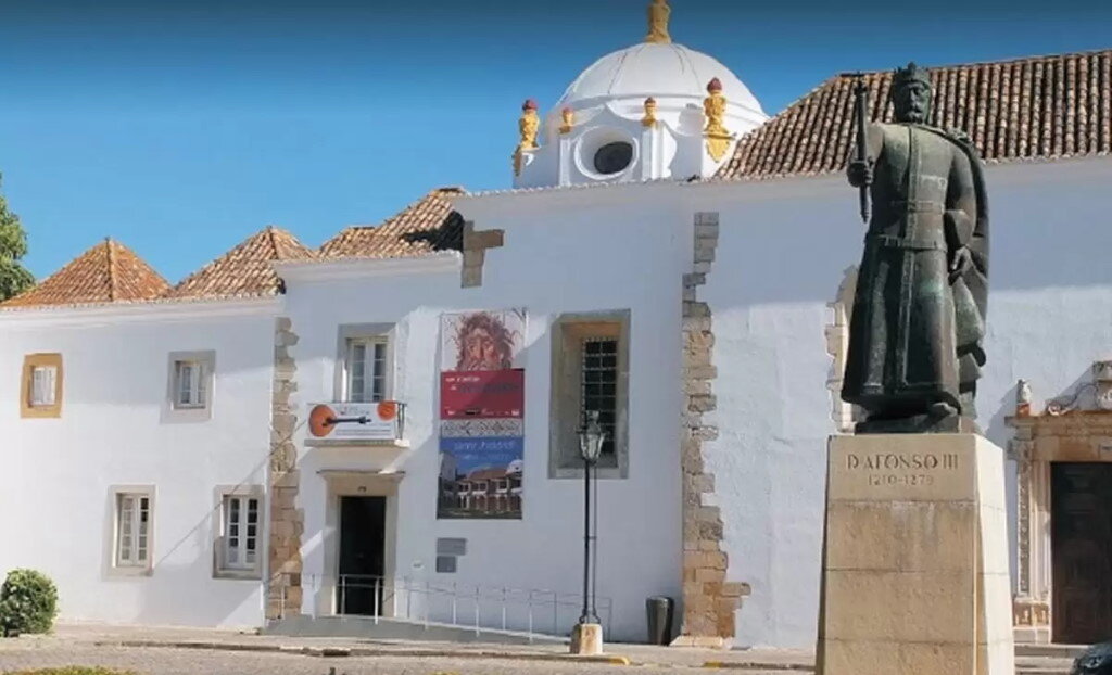Museu Municipal de Faro recebe exposição “Incómodo” do projeto Manicómio