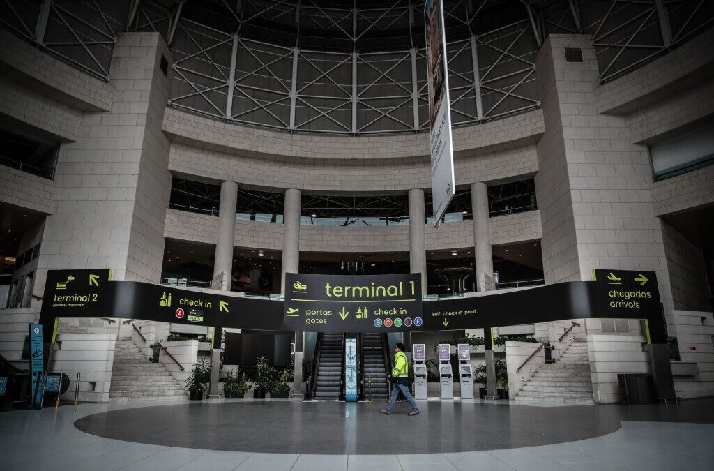 Câmara de Lisboa rejeita testes obrigatórios para passageiros que cheguem a Portugal