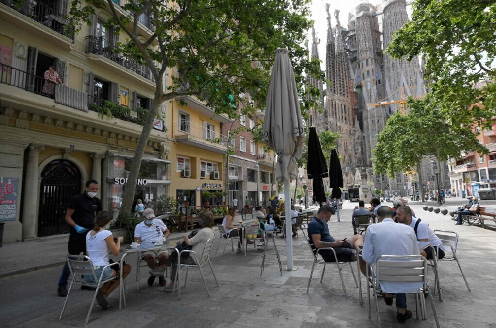 Consumidores e empresários espanhóis pedem medidas para dar confiança a turistas