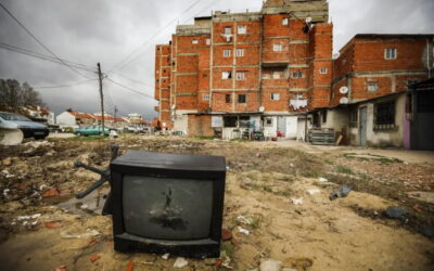 Pessoas confinadas em habitações com más condições sentem-se mais ansiosas