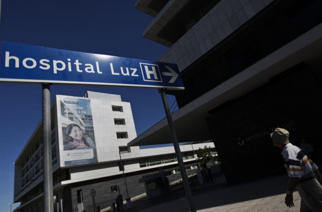 Médicos alemães vão trabalhar no Hospital da Luz, em Lisboa