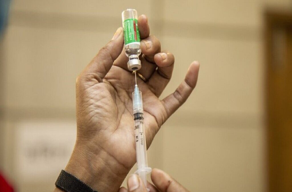 Alunos de enfermagem em ensino clínico vão ser prioritários na vacinação contra a Covid-19