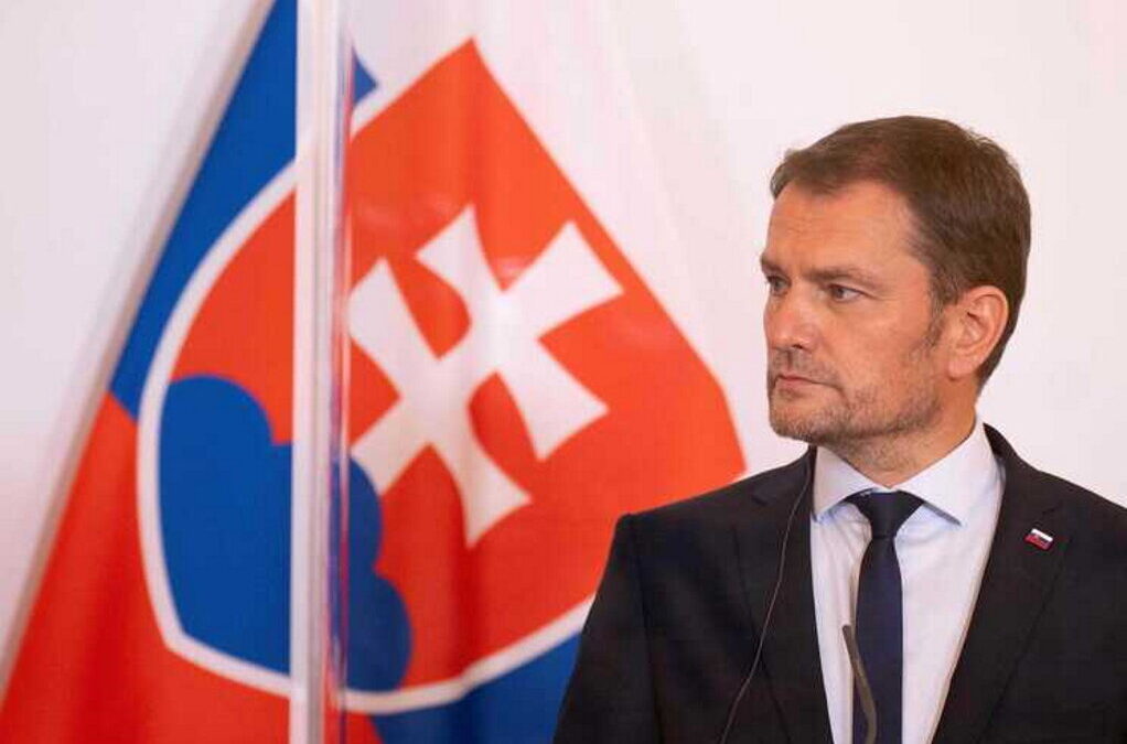 Primeiro-ministro eslovaco demite-se após ser alvo de fortes críticas sobre a gestão da pandemia