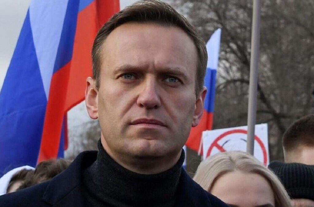 Navalny examinado por médico na prisão após carta aberta a Putin