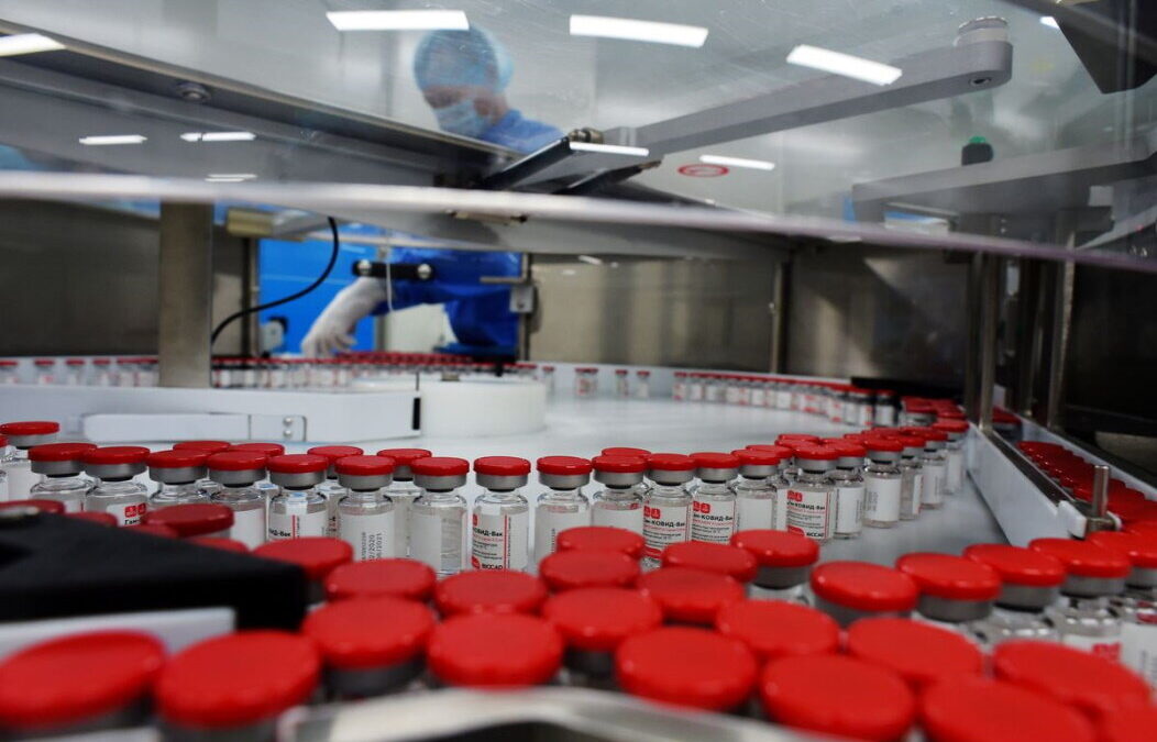 Farmacêutica chinesa vai produzir 60 milhões de doses de vacina russa