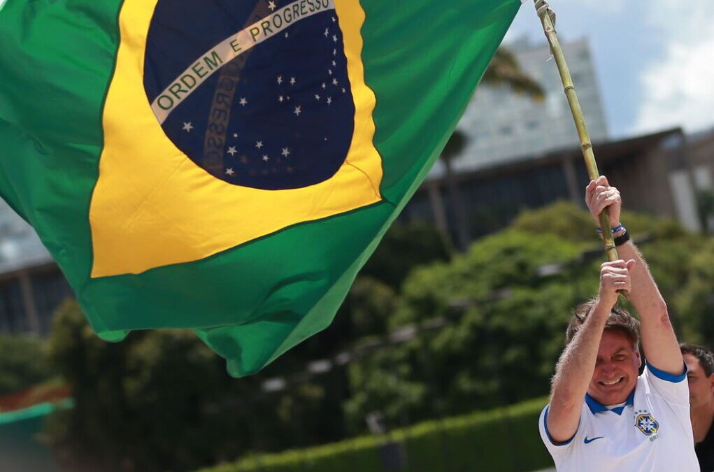 Brasil vive retrocesso democrático desde 2016