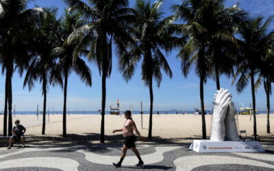 Encerram praias no Rio de Janeiro para controlar transmissão do vírus