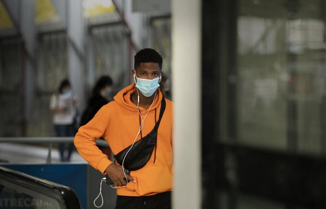 Uso obrigatório de máscaras na rua será prolongado até julho