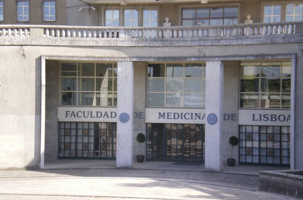 Faculdade de Medicina de Lisboa disponibiliza-se para vacinar na Páscoa