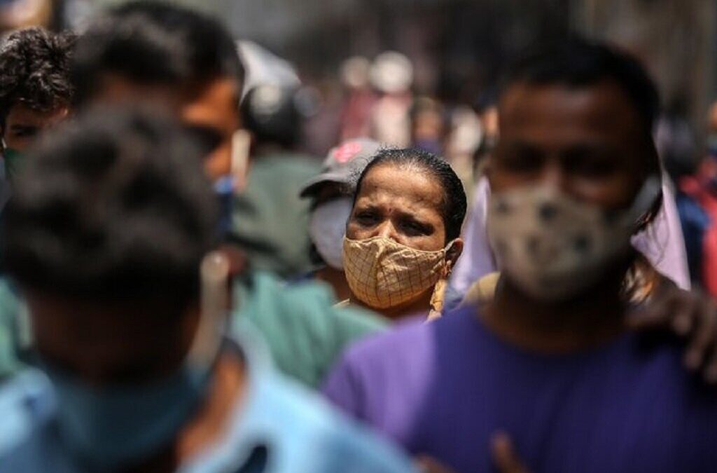 Índia regista novo máximo diário de infeções com mais de 184 mil casos em 24 horas