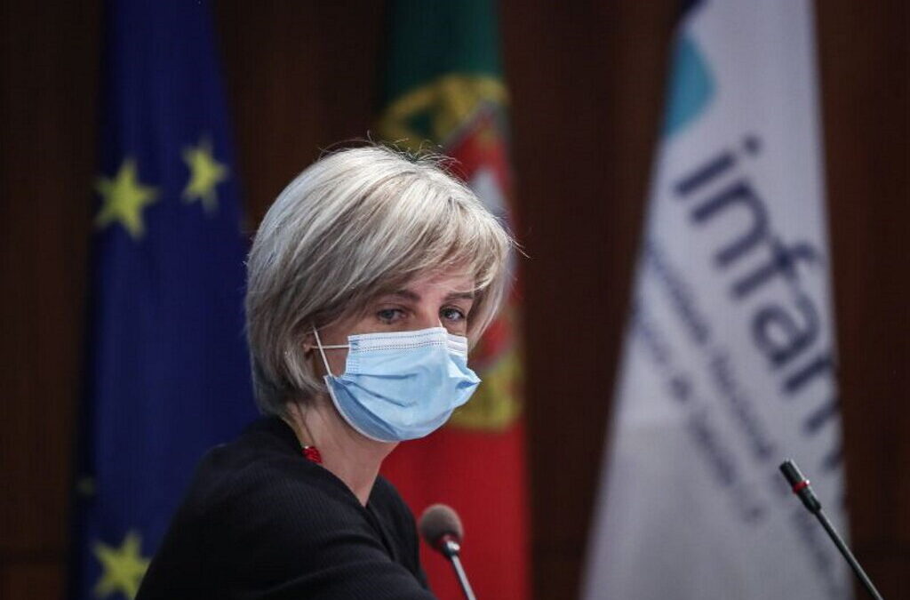 Marta Temido diz que é prematuro falar de pausa na vacina da Janssen