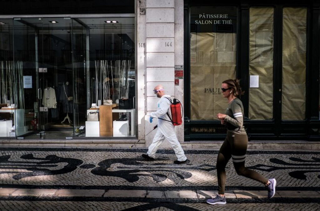 Mais 408 casos e cinco mortes em 24 horas