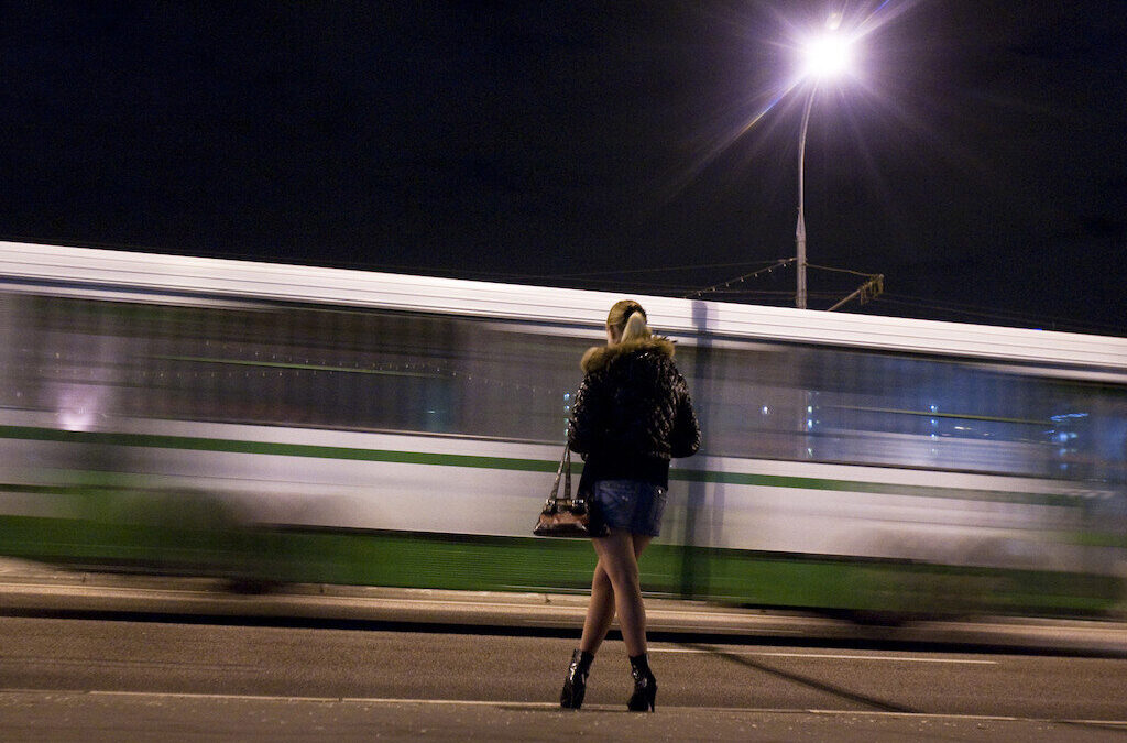 Governo vai criar projeto-piloto sobre pessoas que se prostituem