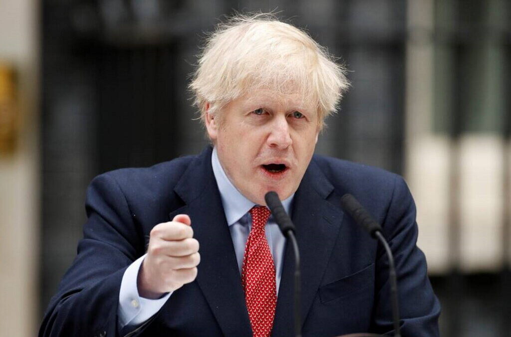 Covid-19: Festas eram infrações óbvias para Boris Johnson, diz relatório