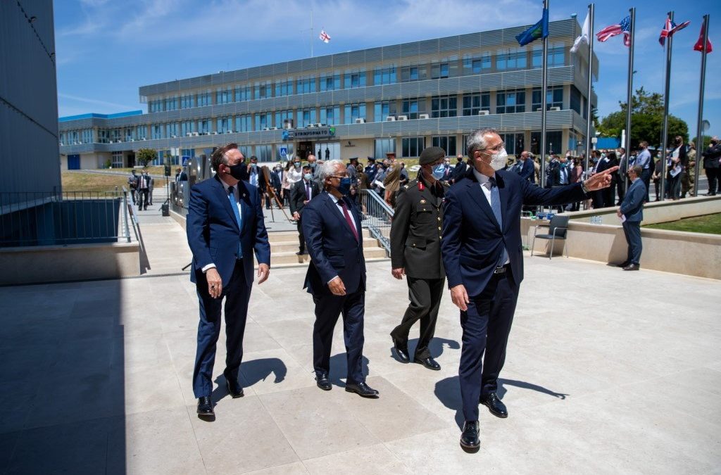Primeiro-ministro afirma que compromisso de Portugal com a NATO “é claro” e “tem sido permanente”