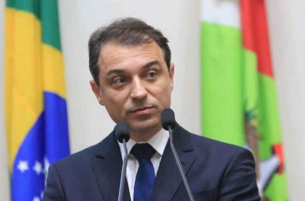 Governador brasileiro absolvido em processo sobre compra de ventiladores