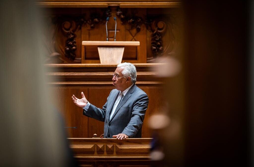 Costa regressa ao parlamento para quarto debate sobre política geral