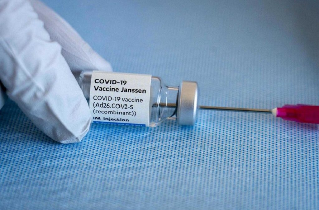 Açores vão dar dose de reforço a quem recebeu vacina da Janssen