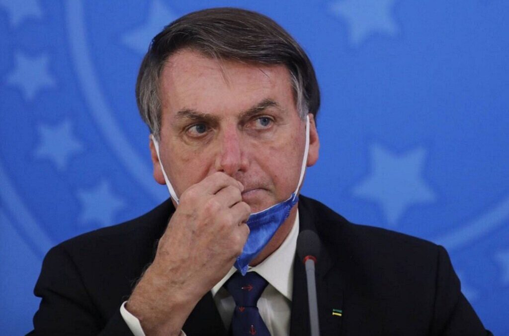 Bolsonaro confirma conversa com deputado sobre Covaxin mas nega corrupção