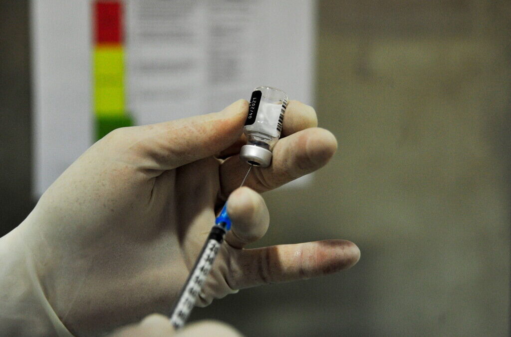 Segunda dose da vacina começa a ser administrada hoje em Moçambique