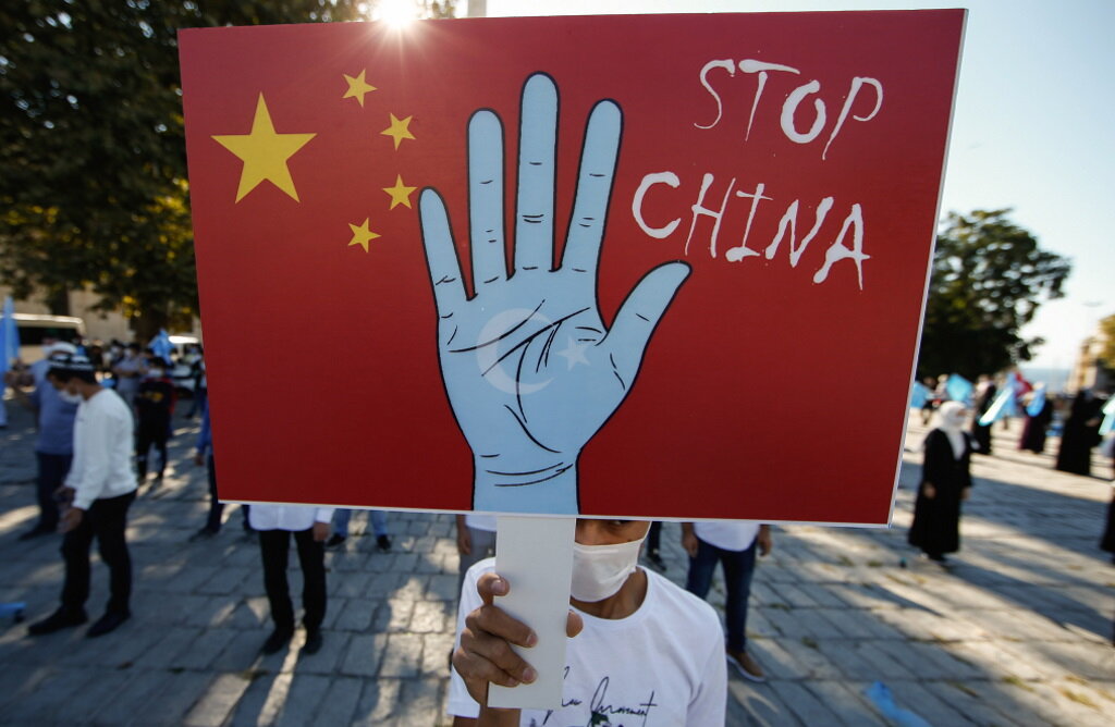 China considera difamatória declaração conjunta final da cimeira do G7 sobre direitos humanos
