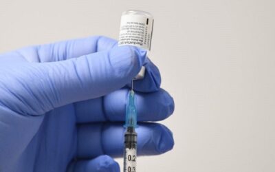 Infarmed anuncia que foram registadas quase 6.700 suspeitas de reações adversas à vacina