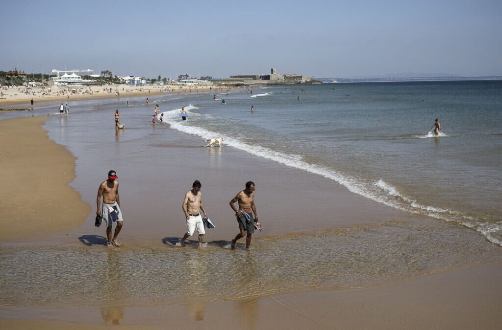 Investigador alerta que aumento de bactérias marinhas nas praias coloca em perigo a saúde pública