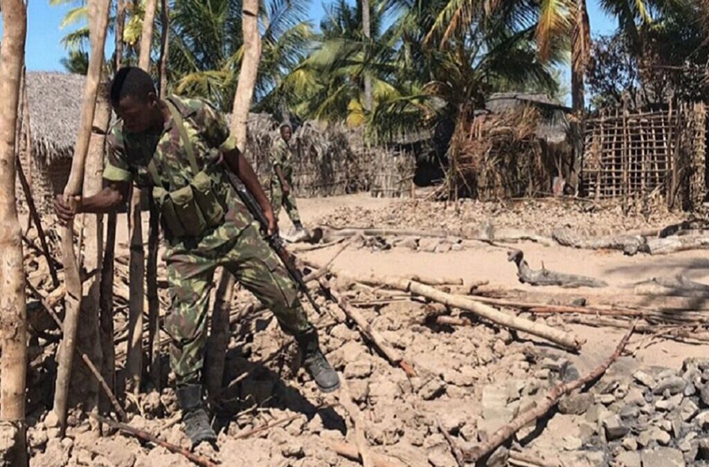EUA concluem formação a 40 soldados e médicos moçambicanos