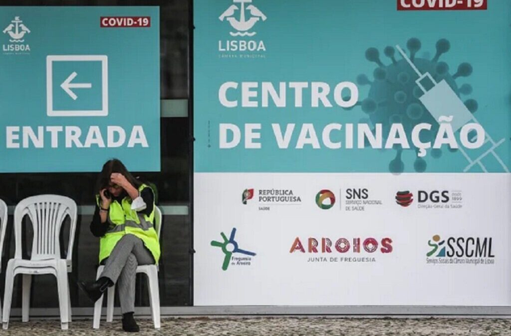 36% da população residente em Portugal com vacinação completa