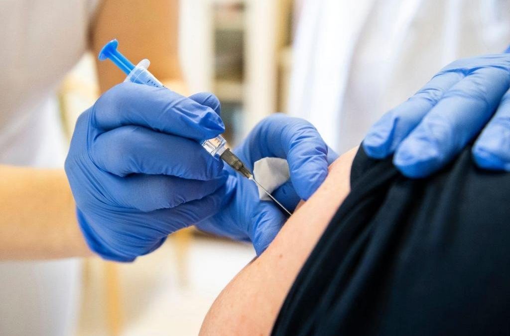 Concluída operação que levou mais de 14 mil vacinas a ilhas dos Açores sem hospital