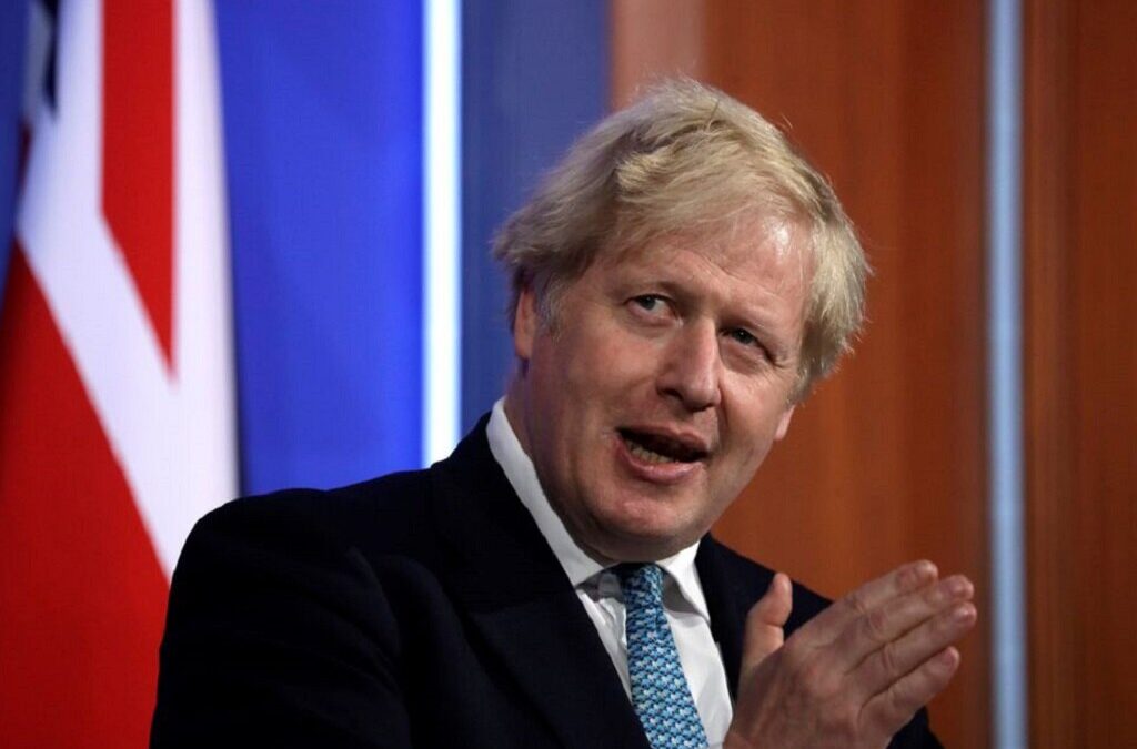 PM britânico confirma fim de restrições como máscara e distanciamento
