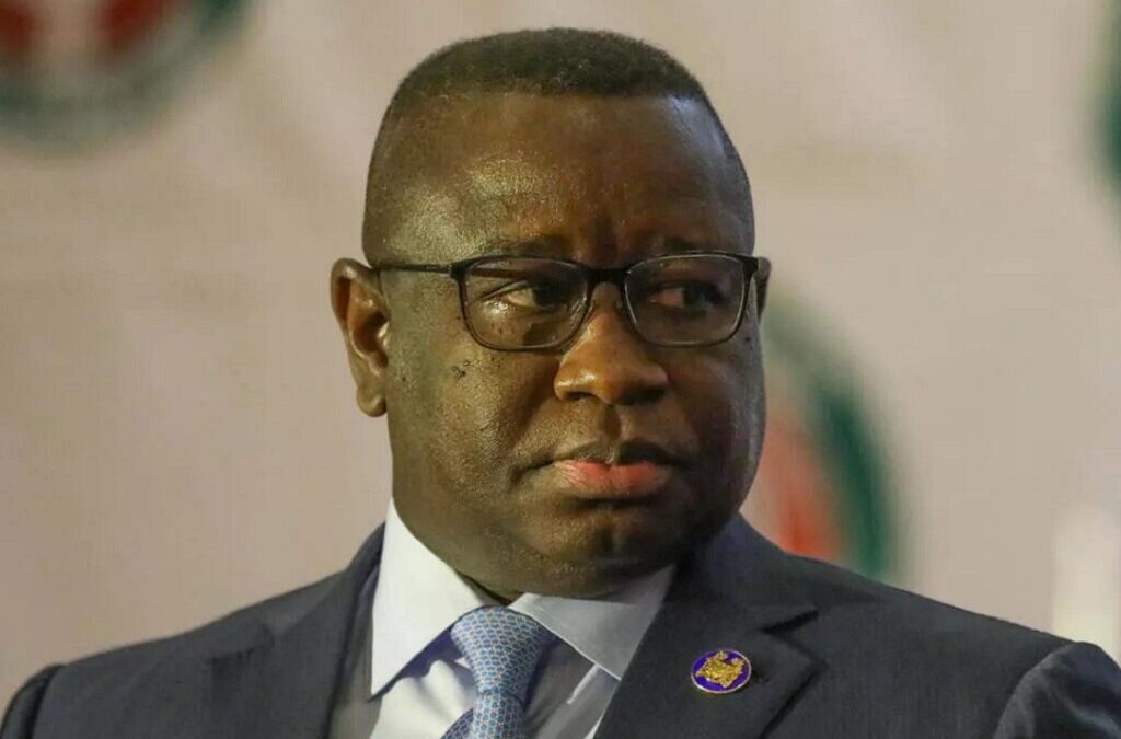 Serra Leoa anuncia recolher obrigatório a partir da próxima semana