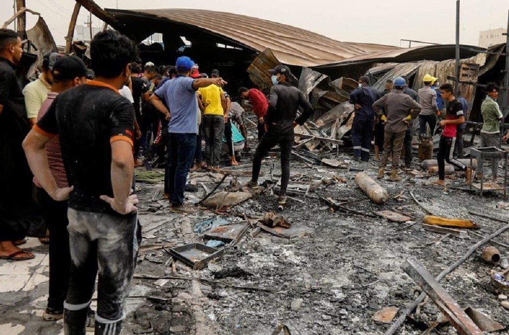 Sobe para 92 número de mortos em incêndio num hospital no Iraque