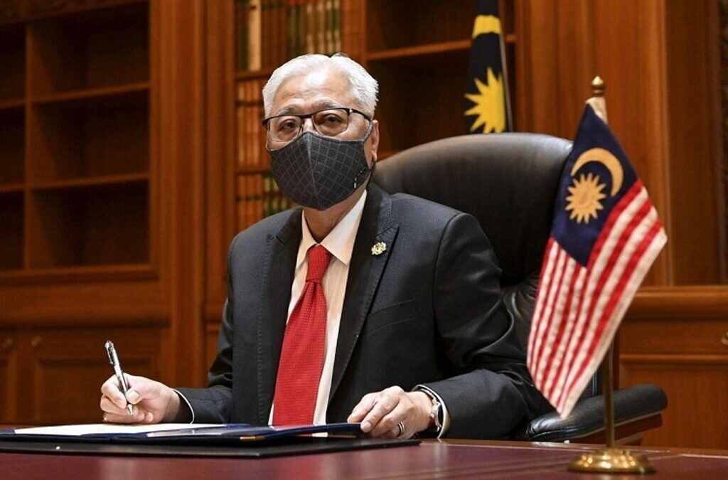 Primeiro-ministro da Malásia ausente da tomada de posse do seu Governo por estar em isolamento