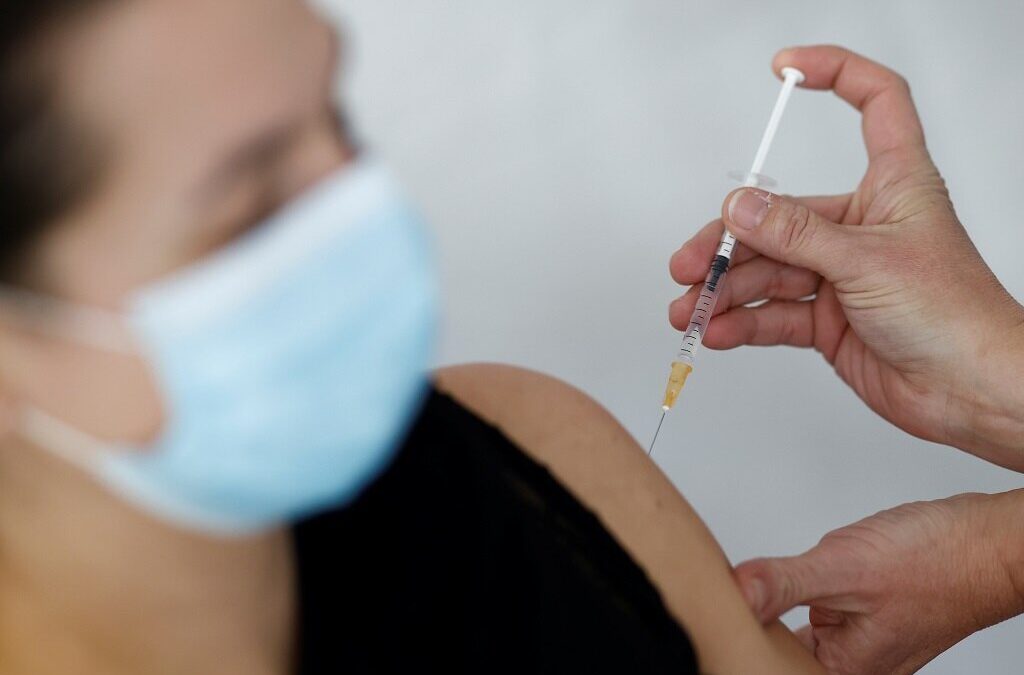 `Task force´ apela aos não vacinados para que recorram à vacinação