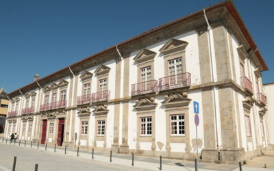 Ex-aluna do Politécnico de Viana do Castelo recupera técnica milenar em tapeçarias
