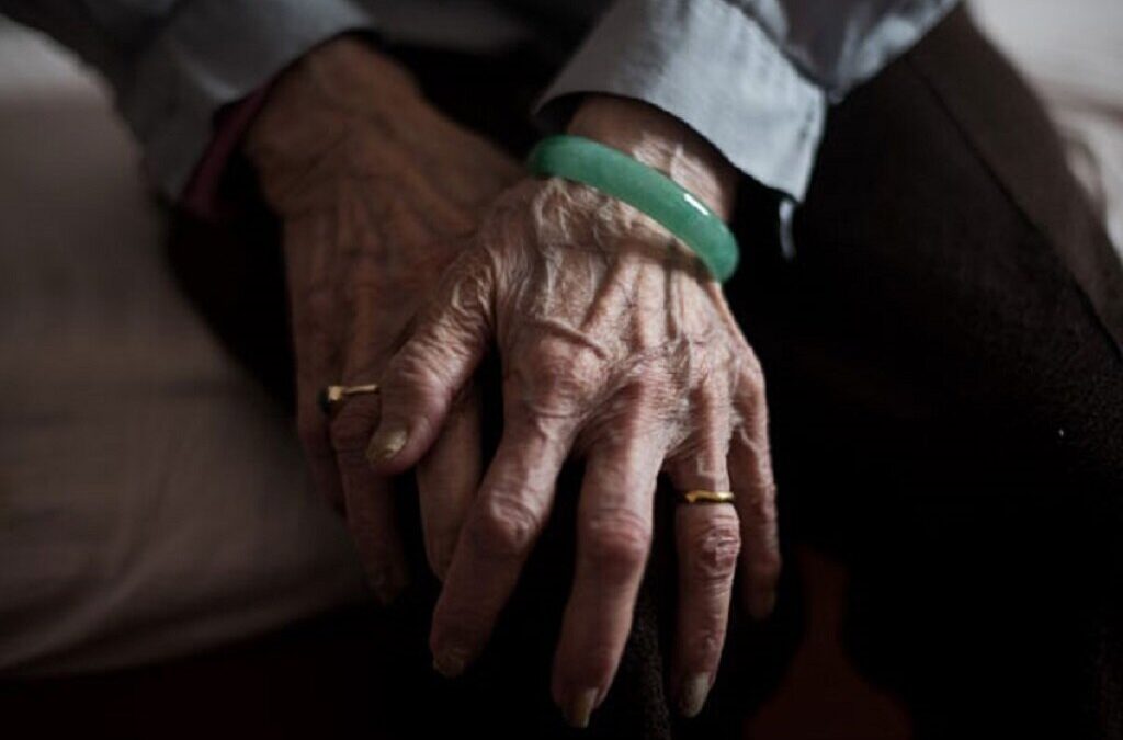 Portugal com 53 surtos ativos em lares de idosos