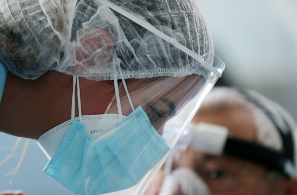 Ordem denuncia haver apenas três enfermeiros para 90 doentes urgentes no Hospital de Faro