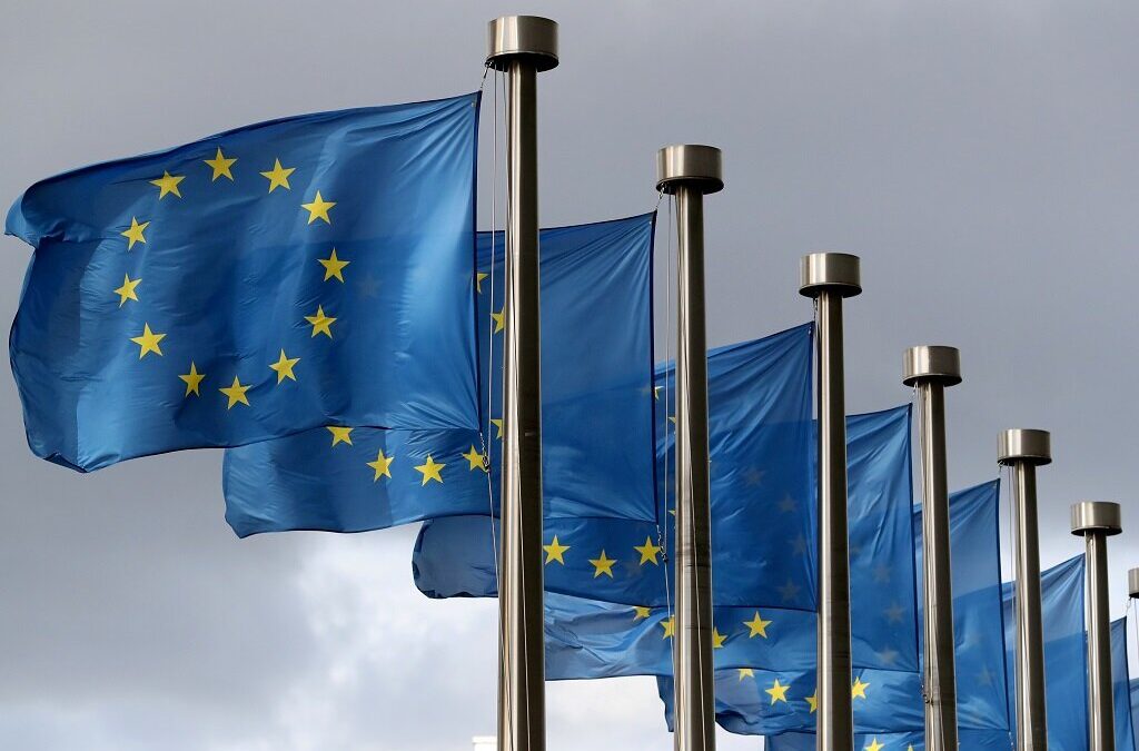 Bruxelas arrecada 5 mil ME nos mercados para recuperação da UE e 2,2 mil ME para Portugal