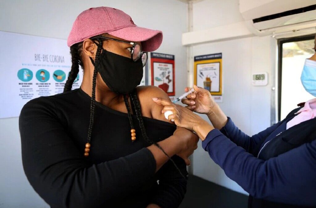 Remessas de vacinas para África devem aumentar sete vezes