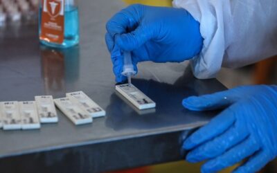 Incidência volta a descer, transmissibilidade sobe