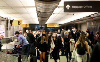 EUA permitem a partir de novembro entrada de viajantes internacionais vacinados
