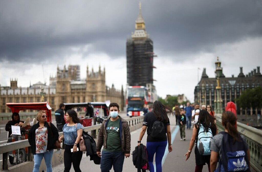 Londres identifica poluição automóvel como alvo para atingir neutralidade carbónica
