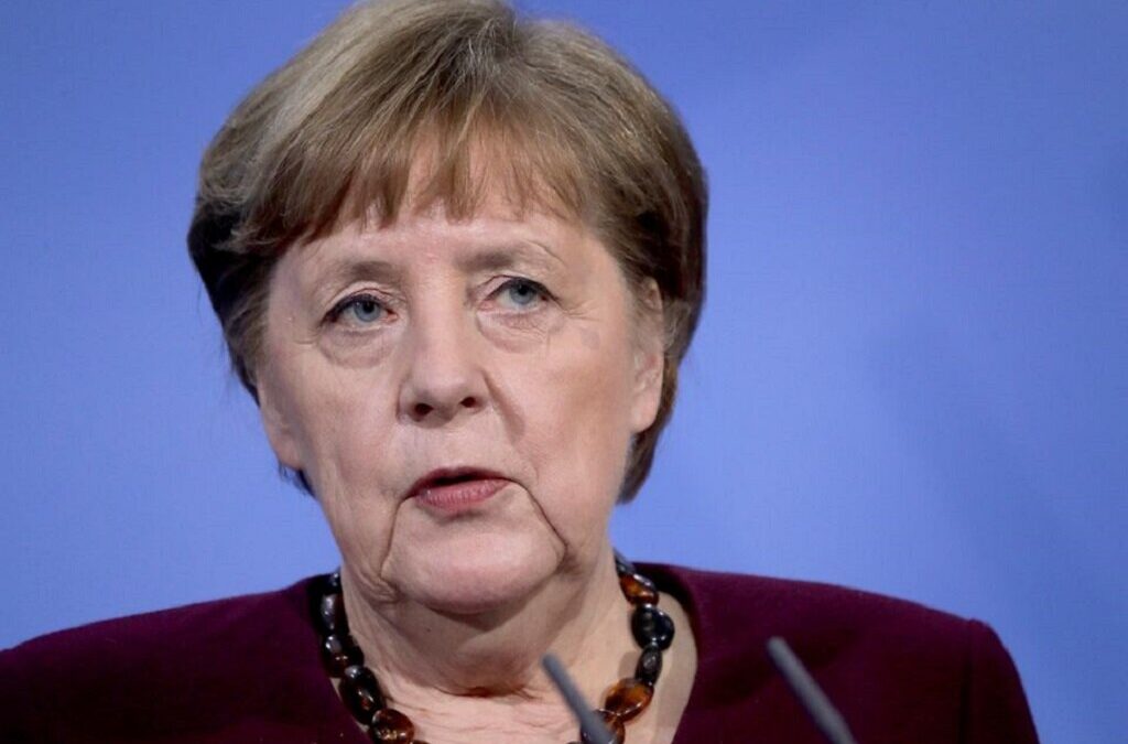 Merkel reitera apelo à vacinação