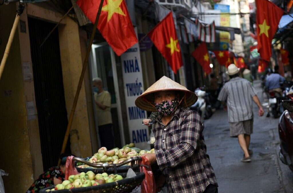 Vietname vai abrir gradualmente ao turismo até junho de 2022