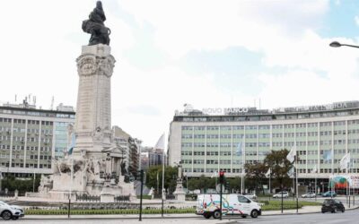 Dezenas manifestam-se em Lisboa contra alterações à Constituição