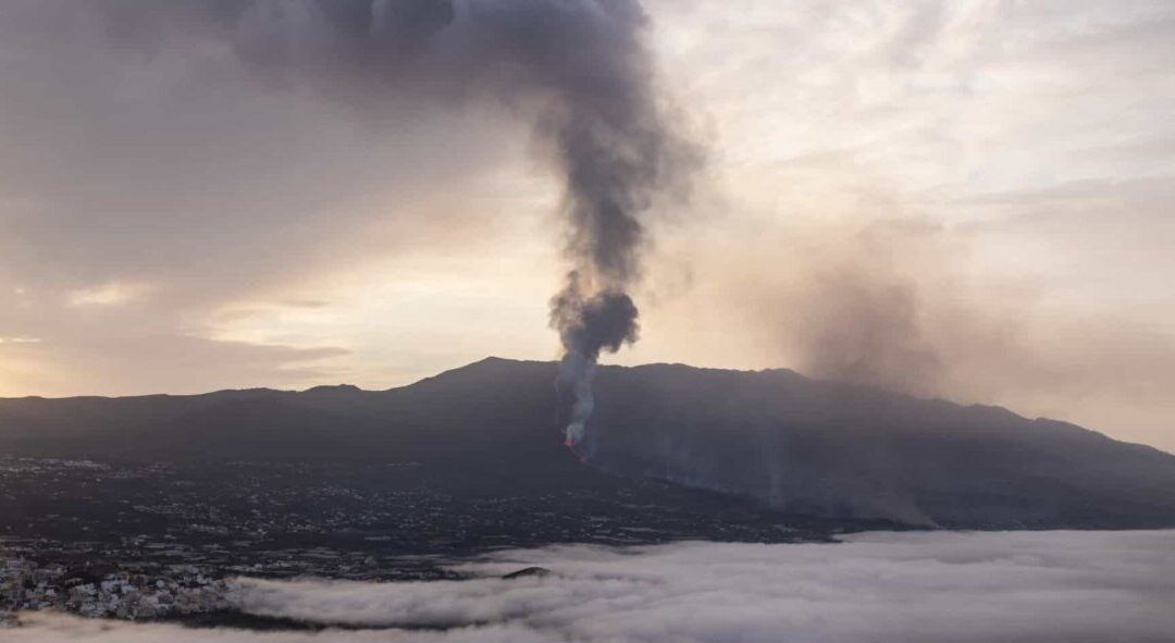 Diminui risco da chegada da lava do vulcão de La Palma ao mar