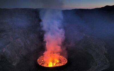 Lava reapareceu na cratera do vulcão Nyiragongo, na República Democrática do Congo