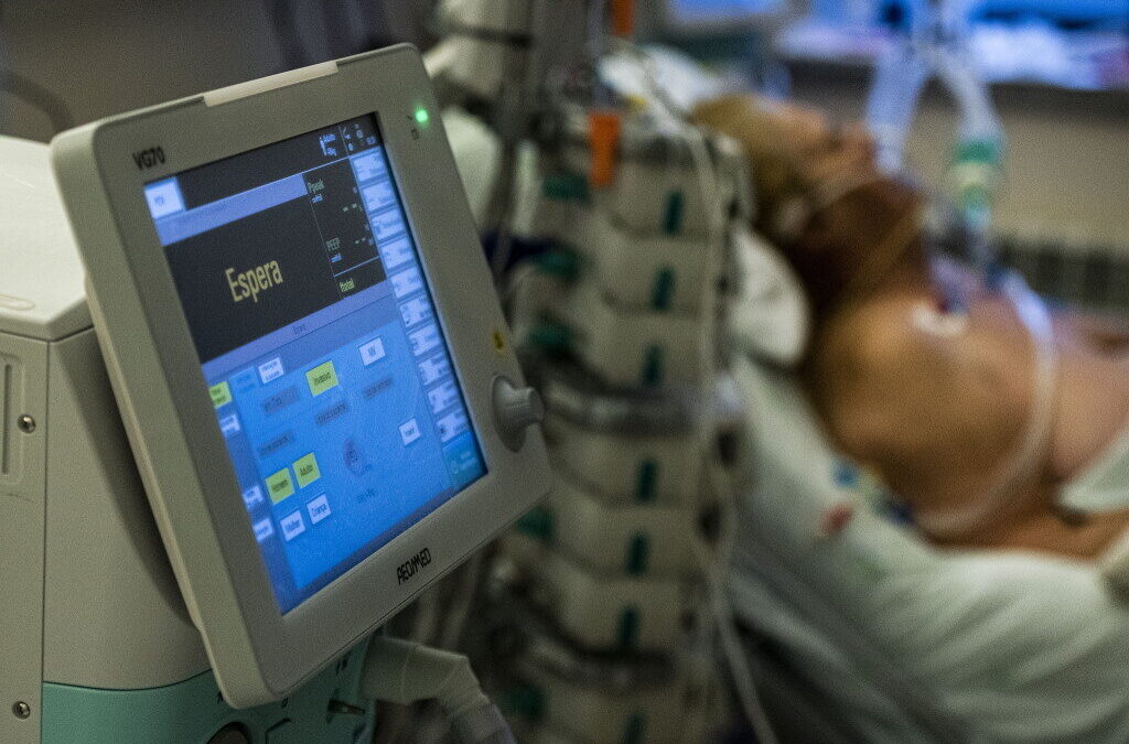 Médicos e técnicos de radiologia pedem renovação dos equipamentos de diagnóstico no SNS