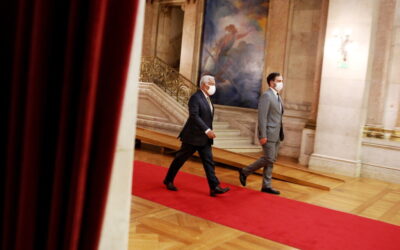 Primeiro-ministro pede espírito de compromisso e diz que não se justifica fim da solução de esquerda